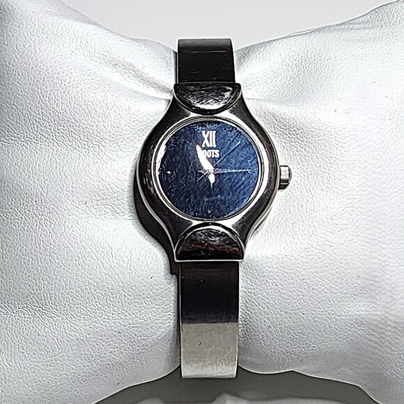 Roots stainless steel women's watch - Picture 1 of 10